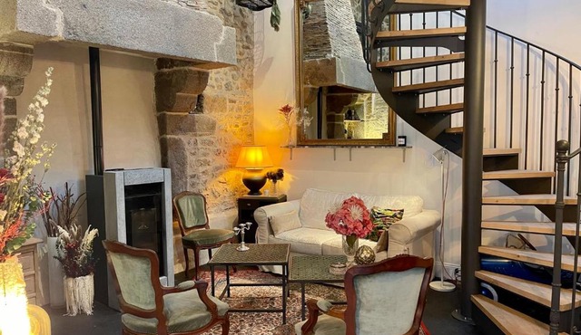 LE COTTAGE Gîte de charme au pied du Château