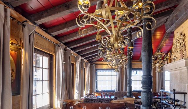 Le Coucou Hotel & Restaurant