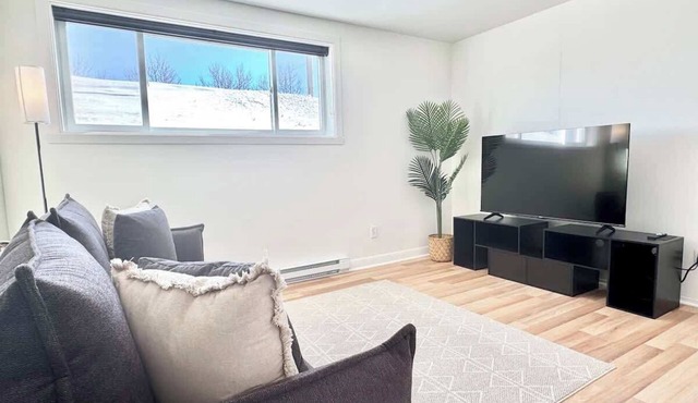 Le Cozy – with EV Charger (Level 2)