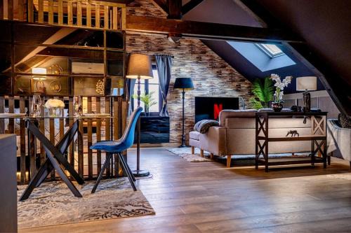 Le COZYA - Near Geneva, Cern, ONU, Palexpo