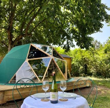 Le dôme en seine, proche Giverny