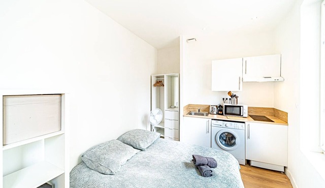 Le Debourg - Studio lumineux proche métro B - wifi inclus