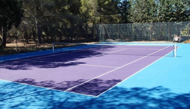 Le Domaine d'Alèzen by Interhome