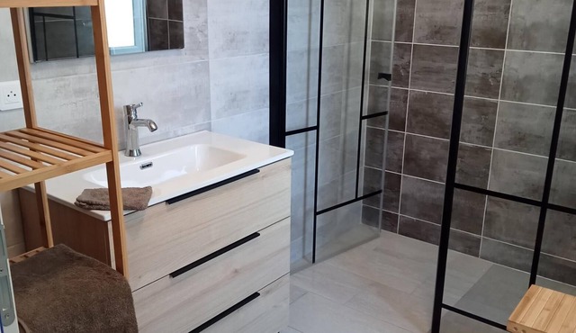 Le Domaine D Anaelys Agreable Maison au Coeur D'une Exploitation Viticole