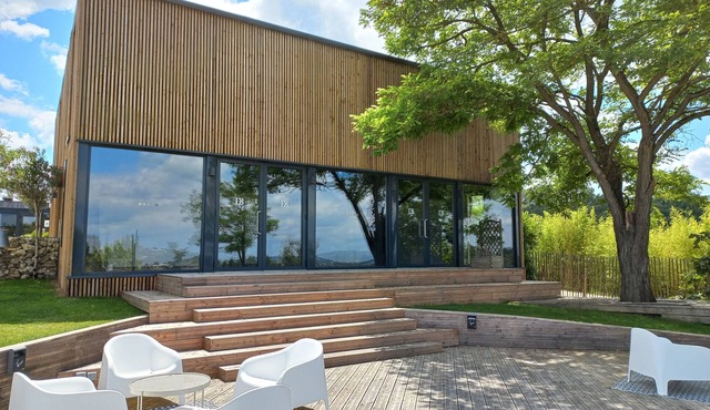 Le Domaine de Baulieu, Singuliers Hotels