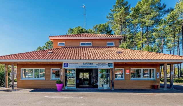 Le Domaine des Grands Lacs M4H8