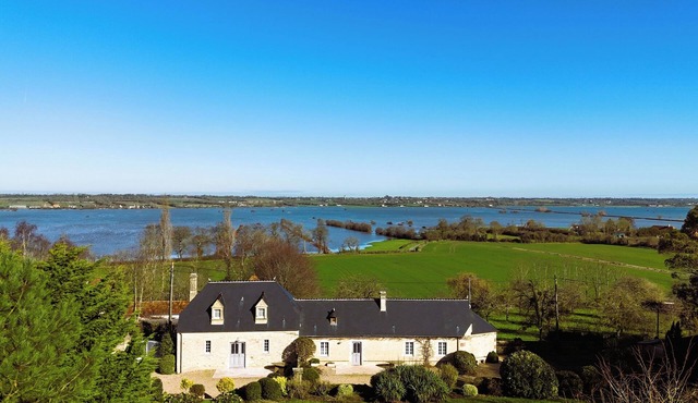 Le domaine des roseraies, gîte les roseraies