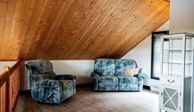 Le Dravas is located in Charlevoix with its majestic