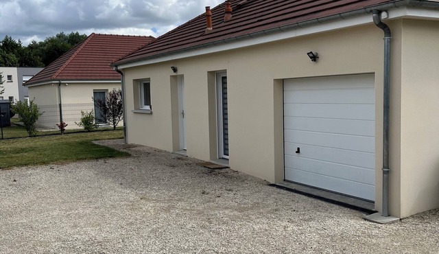 "LE FAIRWAY - Single-storey family home 96m2, 5mn from Troyes