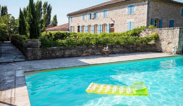 Le Flacon de la Verrouille La Vie est Belle Bed&breakfast Avec Piscine