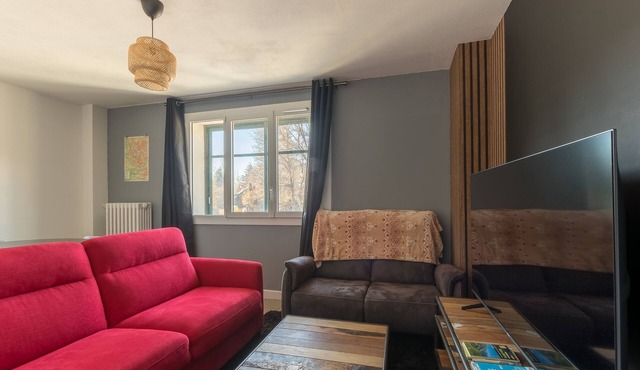 Le Forest - parking privé, vue montagne, proche lac