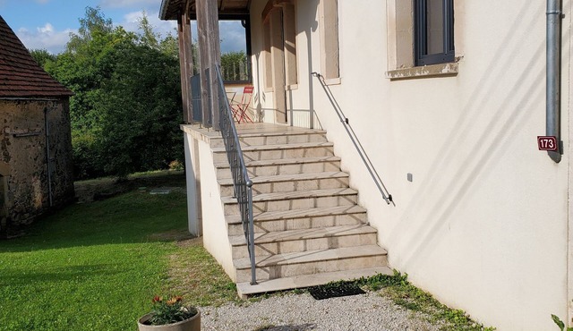 LE FOUR DE BÉTILLE, LOT (46) Large family home in quiet country setting