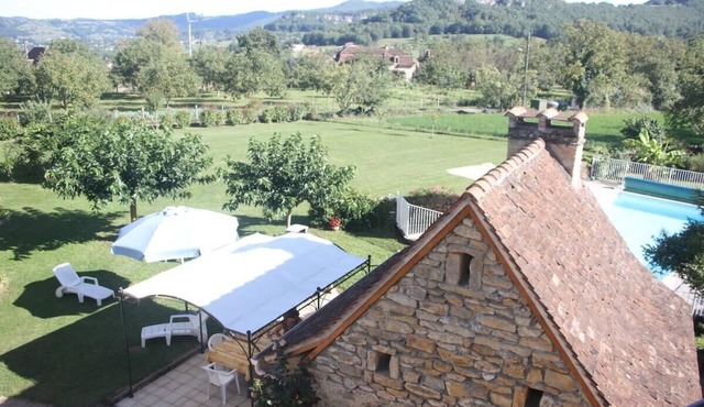 Le Four, pour 9 à 11 avec piscine partagée