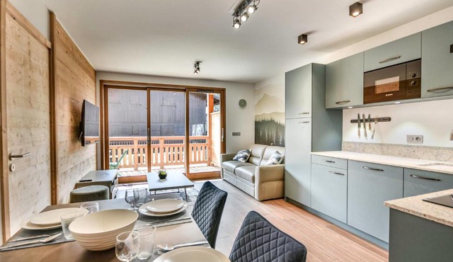 Le Génépi - Superbe T2 cabine 4-6 pers, neuf, à 50m des pistes, avec balcon, garage et WiFi - FR-1-685-67