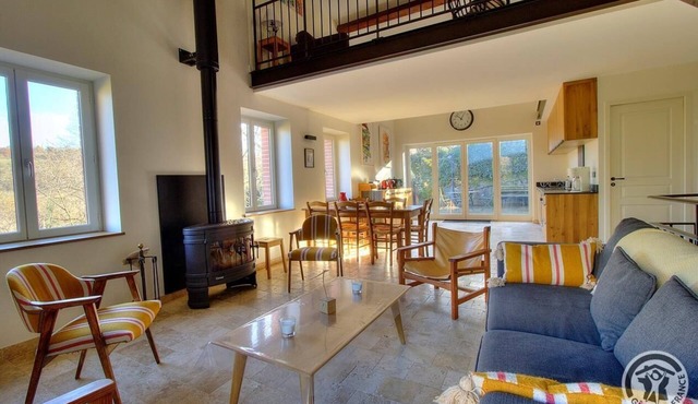 Le gîte de la Roche - CIVRIEUX D'AZERGUES