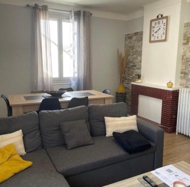 Le gîte de Myrlène-30min Parc Fédéral-12min CNPE CAUTION OBLIGATOIRE SWIKLY