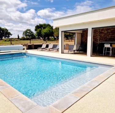 Le Gîte "Aubrac" Haut de gamme, Jardin, Piscine