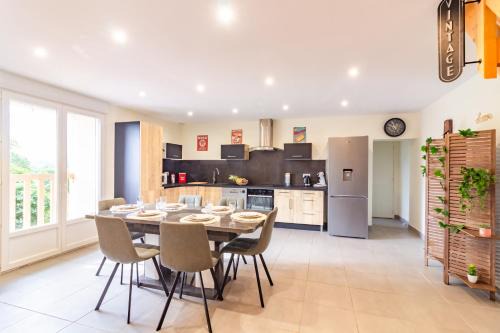 Le Gîte de la Route 999 - Belle maison de campagne