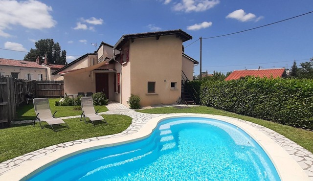 Le Gîte de Pierre Vous Accueille au Cœur du Volvestre