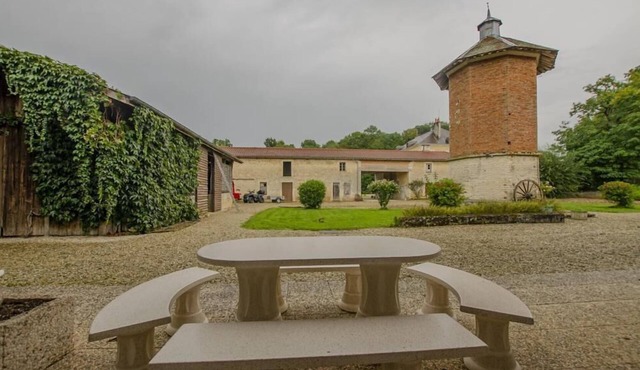 Le Gîte du Château 2 - CRESPY LE NEUF