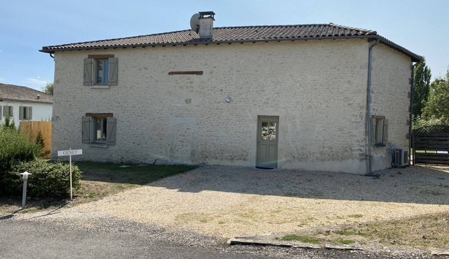 Le Genet - Ancienne grange avec piscine privé