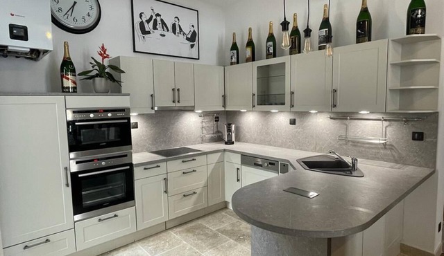 Le Gite de Jean Thevenin with free parking