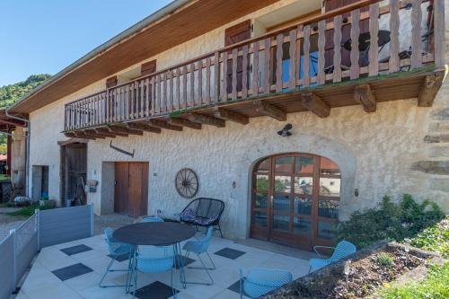 Le gite de la petite famille - proche lacs