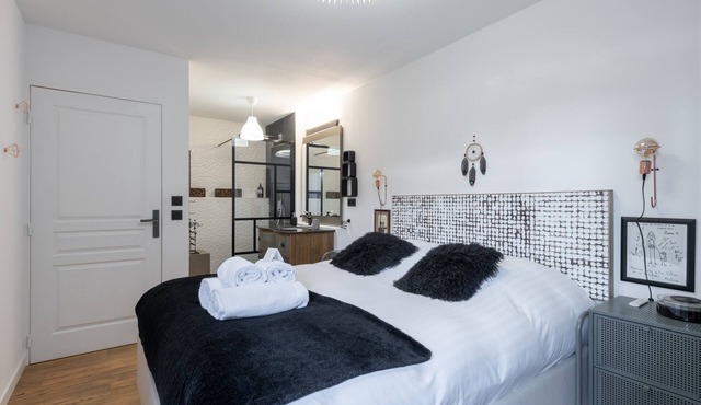 Le Globe-Trotter - Proche du metro gare de Vaise