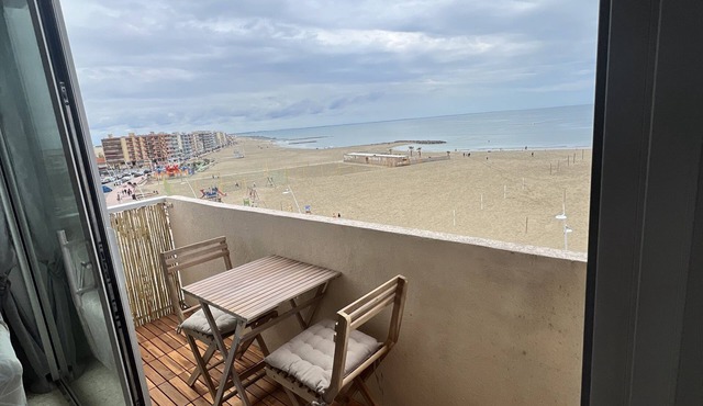 "Le Grand Bleu" Apartment Exceptional View 270° 1st Sea Line in village