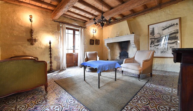 Le Grand Domeynes - Charming and spacious