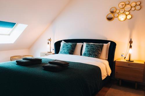 Le Grenier d’Anatole : Parking/Haut Standing