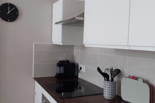 Le Guet du Garde - in the center of medieval town