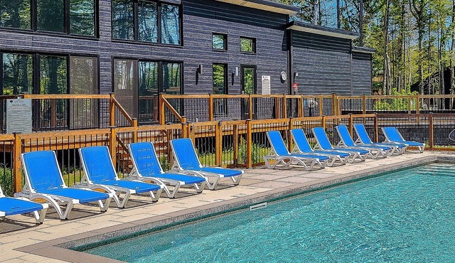 Le Harfang de Portneuf/Firepit Fireplace SPA Pool Sauna Billiards Trails