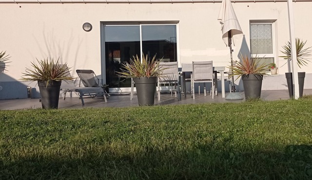 Le havre des Sables: Pretty, bright, quiet single-storey house with garden
