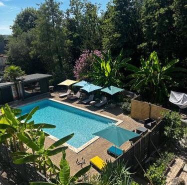 Le Havre de paix vue sur piscine