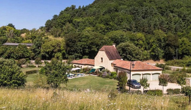 Le Hibou Heureux - Beautiful Villa for 8 With Private Pool and Garden/Parking