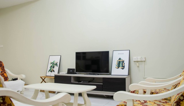 【Le'Hilltop】Land Below The Wind | Bright & Cozy Semi-D House | BBQ/8-10Pax