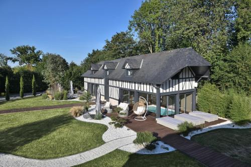 Le Jardin des Hespérides - Piscine intérieure, Jacuzzi et Sauna