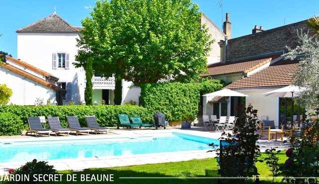 Le Jardin Secret de Beaune, Les Trois Portes