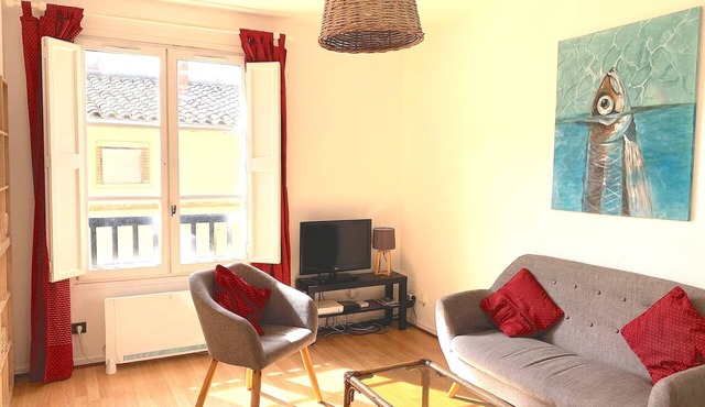 Le Jaurès - Studio Apartment, Sleeps 2