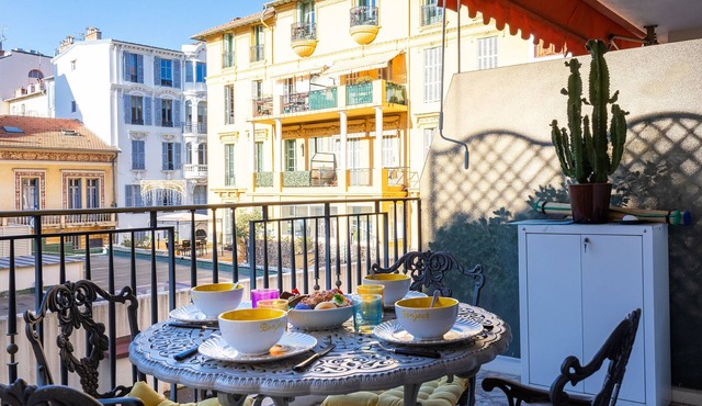 LE JOFFRE GRIMALDI AP2089 by RIVIERA HOLIDAY HOMES