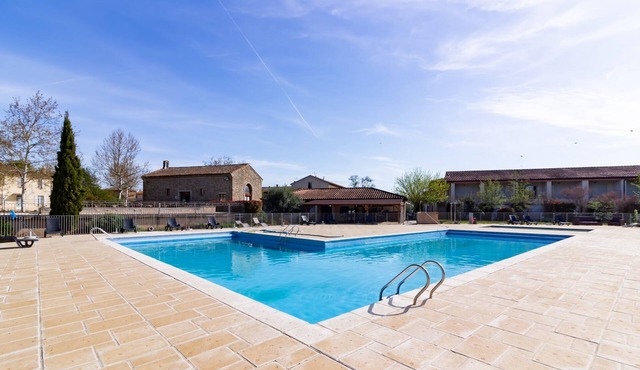 Le Jouarres - Appt climatisé avec piscine partagée