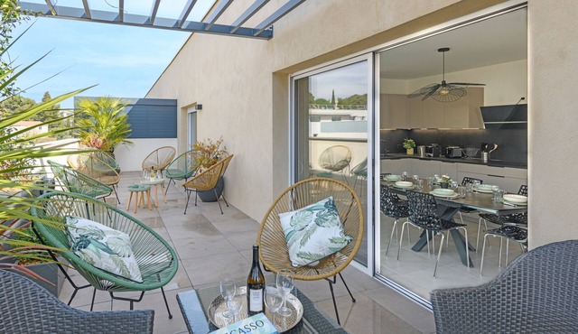 Le Joyau Nîmois - Grande terrasse avec parking