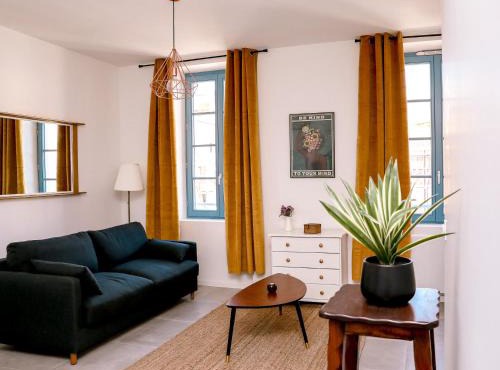 Le Jules Appart'Hotel, centre ville Romans-sur-Isère