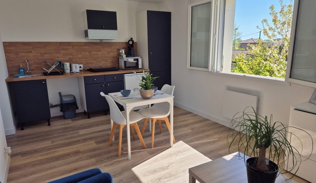 Le Lagon, T2 quiet, bright, wifi, car parking