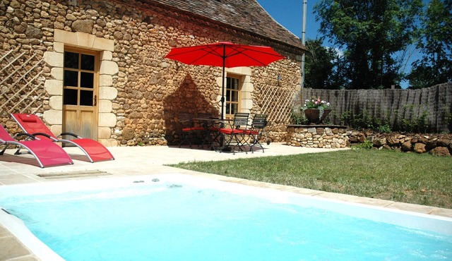Le Lapin sur le Toit - Beautifully restored 18th-century barn, private heated swimming pool