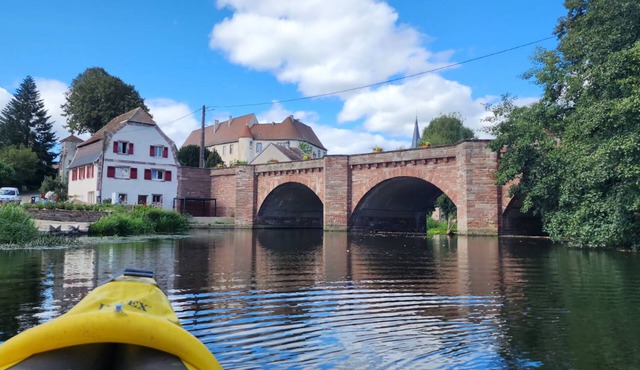 LE LAVOIR D'ADELE- SPA and SAUNA - Waterfront house at the foot of the château.