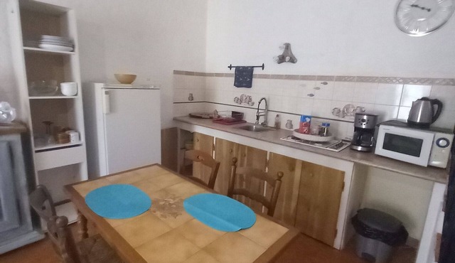 Le lierre Seasonal rental, 10mn from la de ste croix, close to all shops