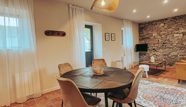 Le Lodge #2 with garden and pool access - Perros Guirec