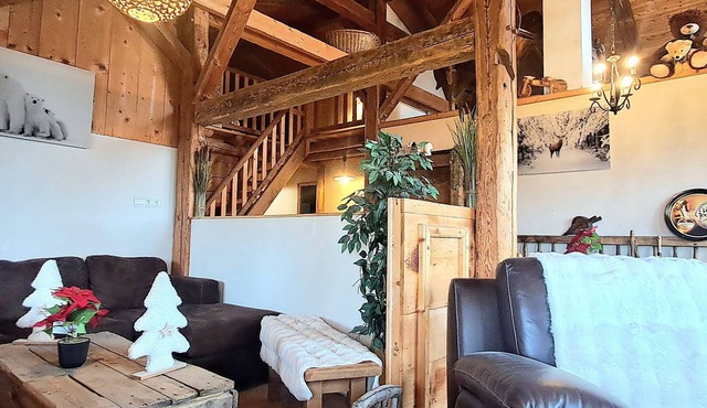 Le lodge des ours Located just a few minutes from the Espace Diamant, with sublime views.